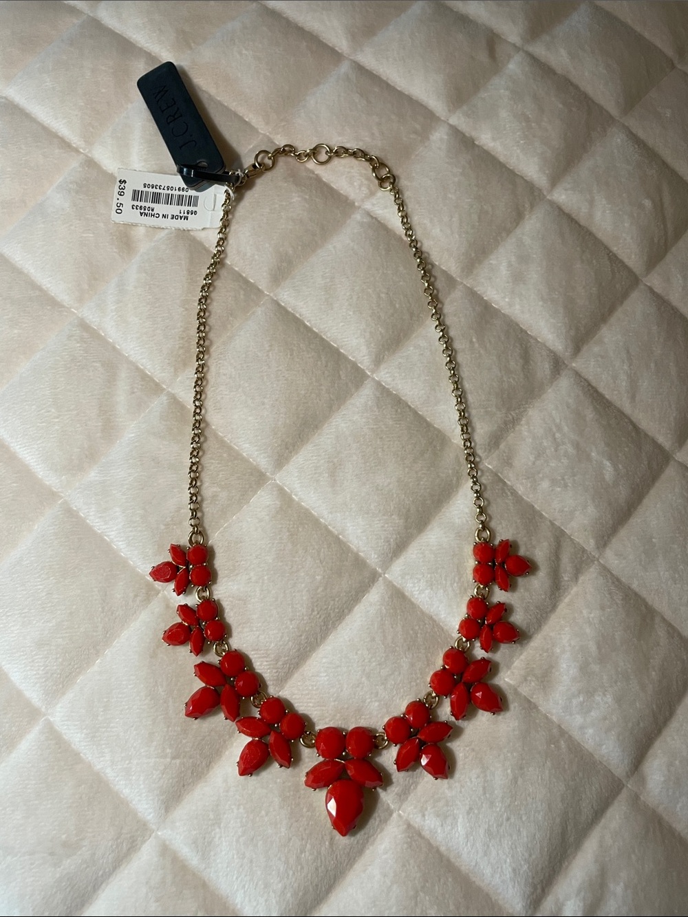 NWT J. Crew Red Floral Cluster Necklace - Picture 4 of 7